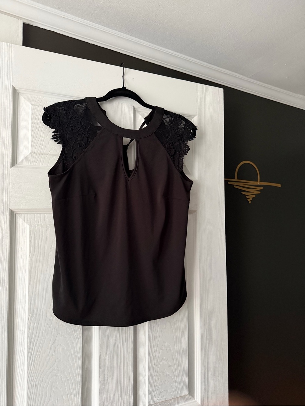 Women’s Black Lace-Shoulder Keyhole Camisole